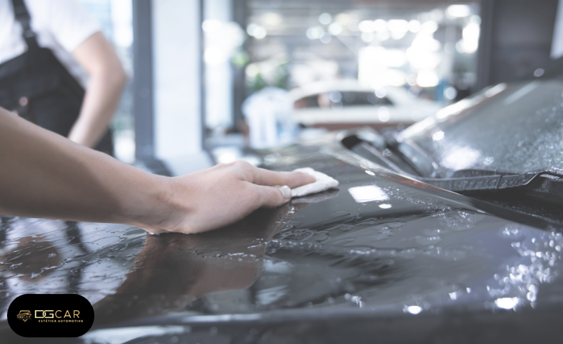 Como Proteger a Pintura do Carro Contra Sol, Chuva e Poluição