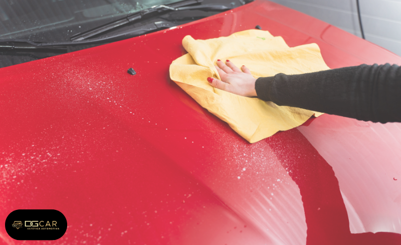 Como Proteger a Pintura do Carro Contra Sol, Chuva e Contaminação